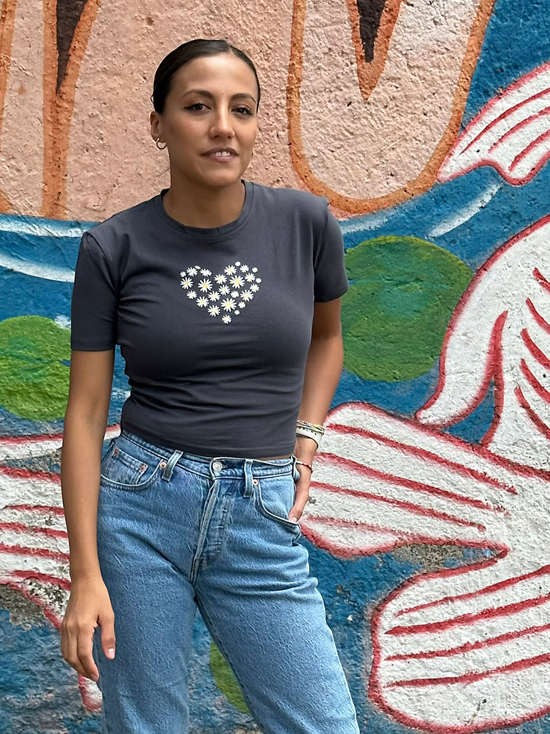 Playera Manga Corta Corazón Margaritas