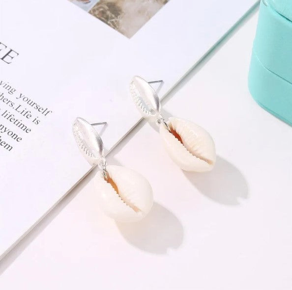 Aretes Colgantes Con Concha